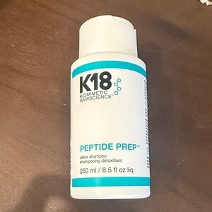 K18 Peptide Prep Detox Shampoo - White and Blue